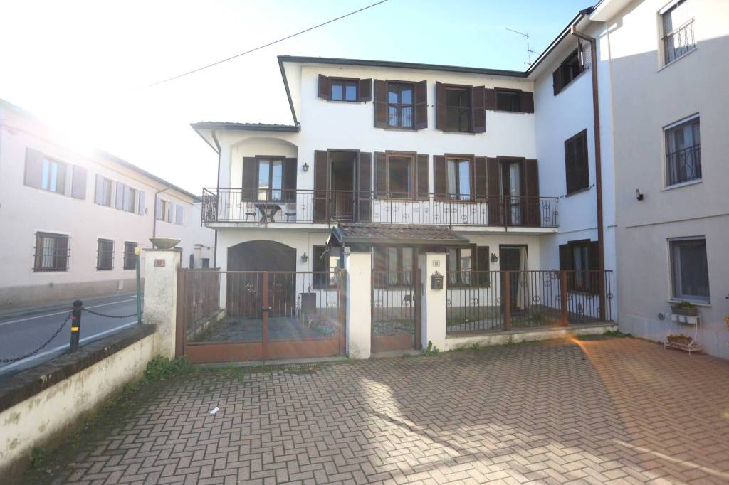 Villa in vendita a Cornegliano Laudense, 4 locali, prezzo € 199.000 | PortaleAgenzieImmobiliari.it