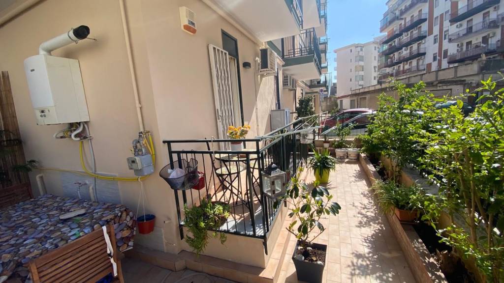 Appartamento in vendita a Palermo, 4 locali, prezzo € 150.000 | PortaleAgenzieImmobiliari.it