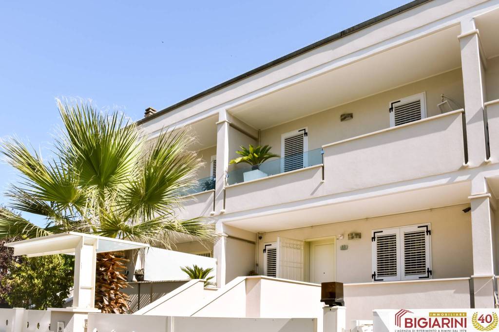 Villa a Schiera in vendita a Rimini, 7 locali, prezzo € 660.000 | PortaleAgenzieImmobiliari.it
