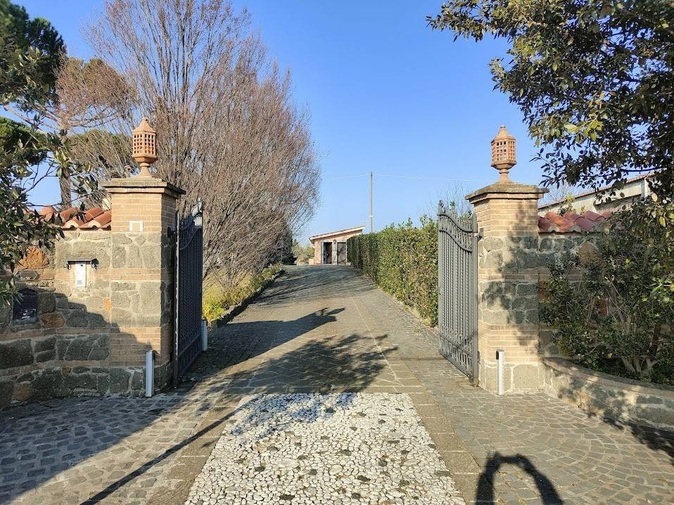 Villa in Vendita a Lanuvio