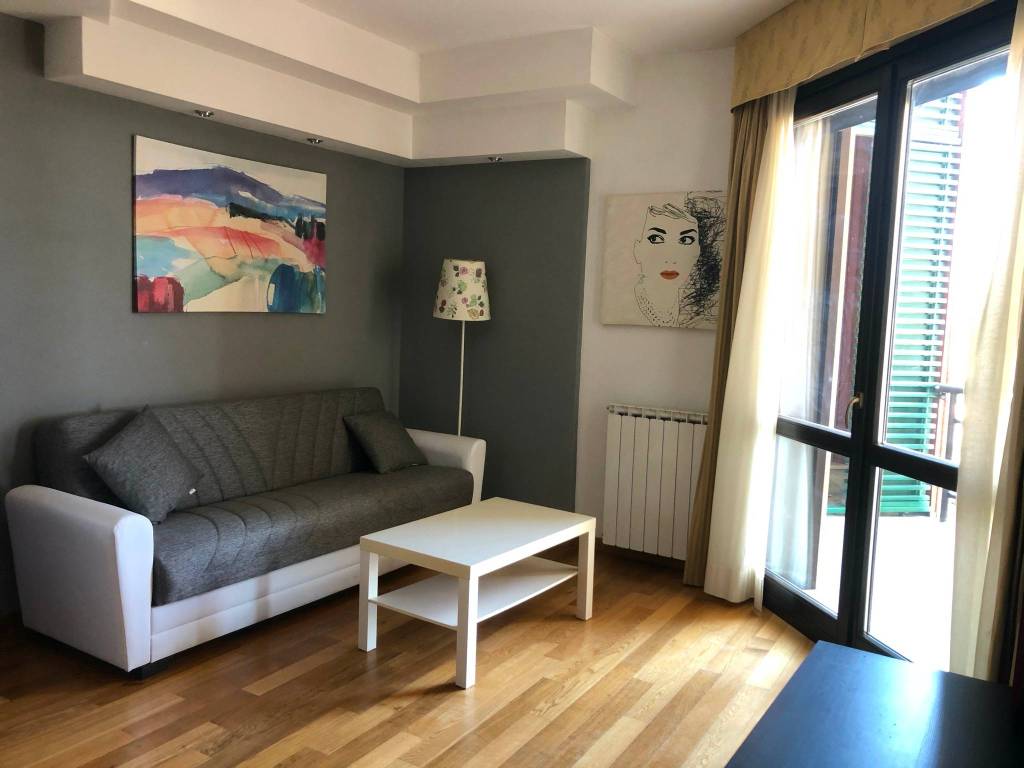 Appartamento in affitto a Pomezia, 2 locali, prezzo € 750 | PortaleAgenzieImmobiliari.it