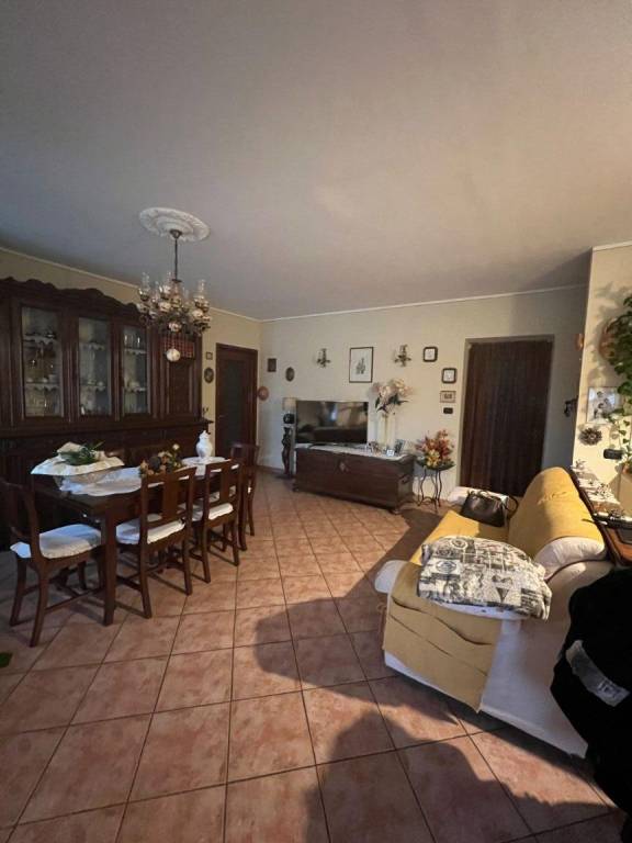 Villa in vendita a Cavallermaggiore, 5 locali, prezzo € 193.000 | PortaleAgenzieImmobiliari.it