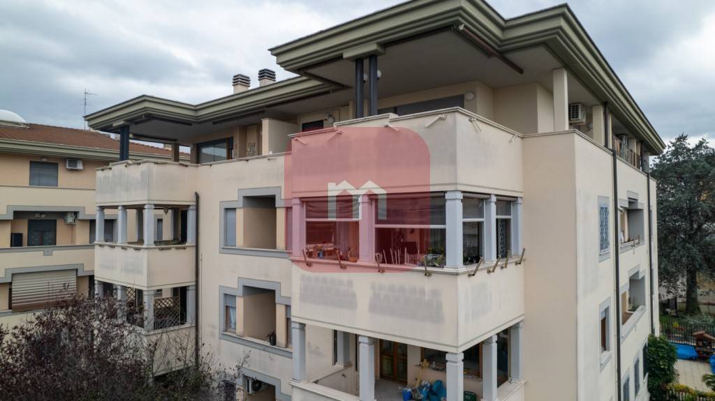 Appartamento in vendita a Roma, 4 locali, zona Finocchio, Torre Gaia, Tor Vergata, Borghesiana, prezzo € 185.000 | PortaleAgenzieImmobiliari.it