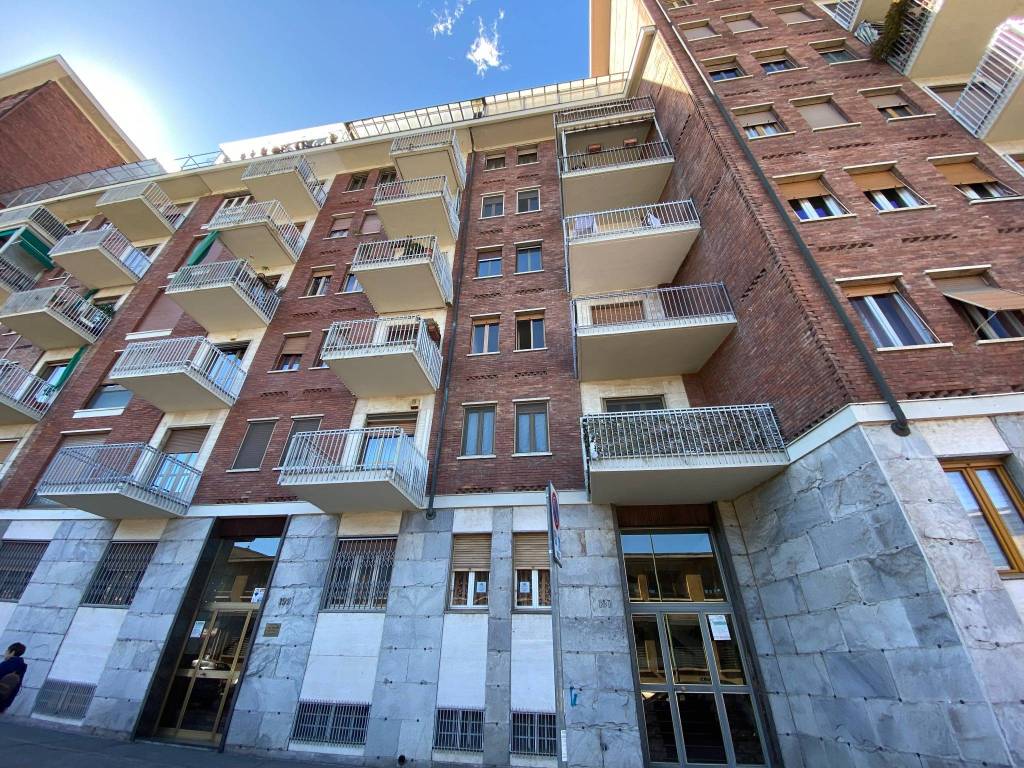 Appartamento in vendita a Torino, 3 locali, zona Regio Parco, Vanchiglia, Lungo Po, Vanchiglietta, prezzo € 96.000 | PortaleAgenzieImmobiliari.it