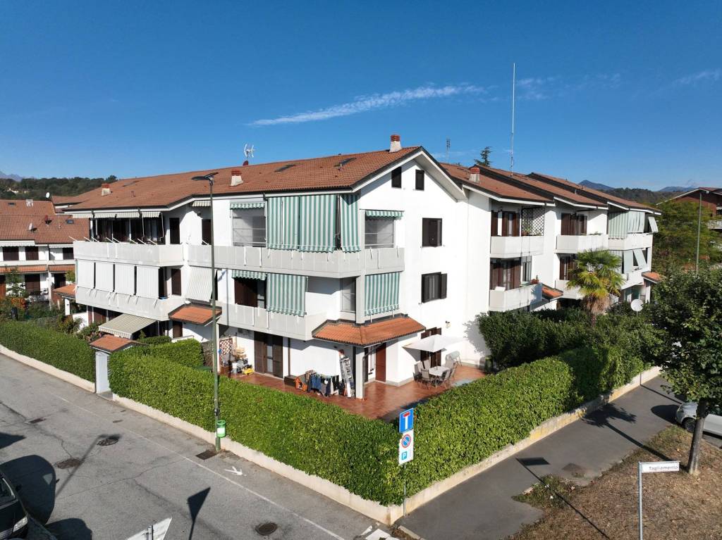 Appartamento in vendita a Rivalta di Torino, 8 locali, prezzo € 245.000 | PortaleAgenzieImmobiliari.it