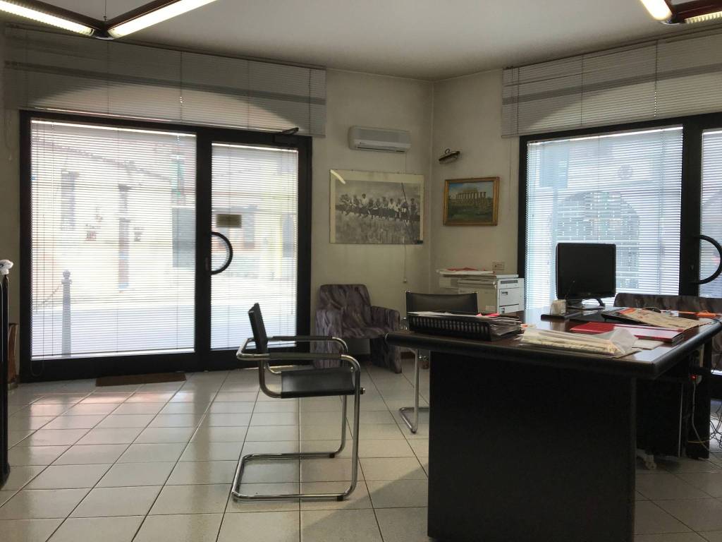 Ufficio / Studio in vendita a Trezzano Rosa, 2 locali, prezzo € 65.000 | PortaleAgenzieImmobiliari.it