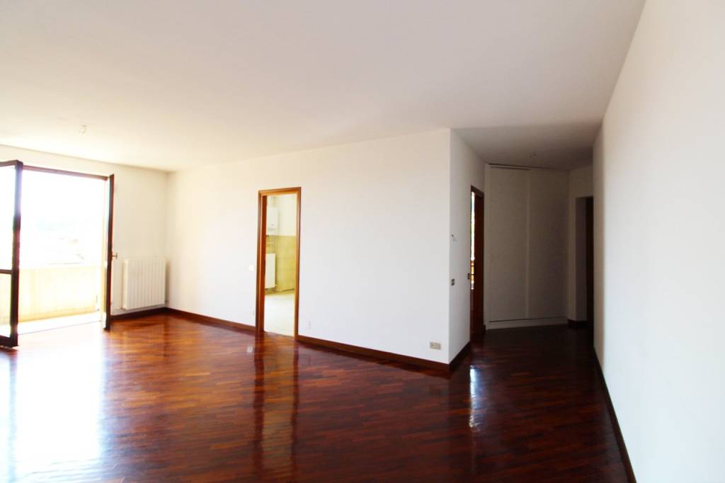 Appartamento in vendita a Ponte Lambro, 3 locali, prezzo € 129.000 | PortaleAgenzieImmobiliari.it