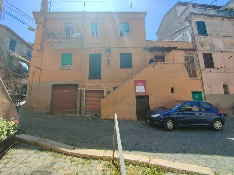 Appartamento in vendita a Ariccia, 3 locali, prezzo € 105.000 | PortaleAgenzieImmobiliari.it