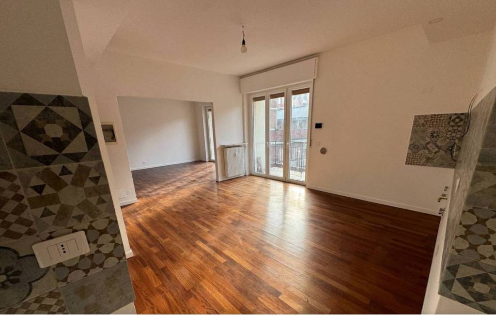 Appartamento in affitto a Milano, 3 locali, zona P.ta Genova, Romolo, Solari, Savona, Tortona, prezzo € 2.700 | PortaleAgenzieImmobiliari.it
