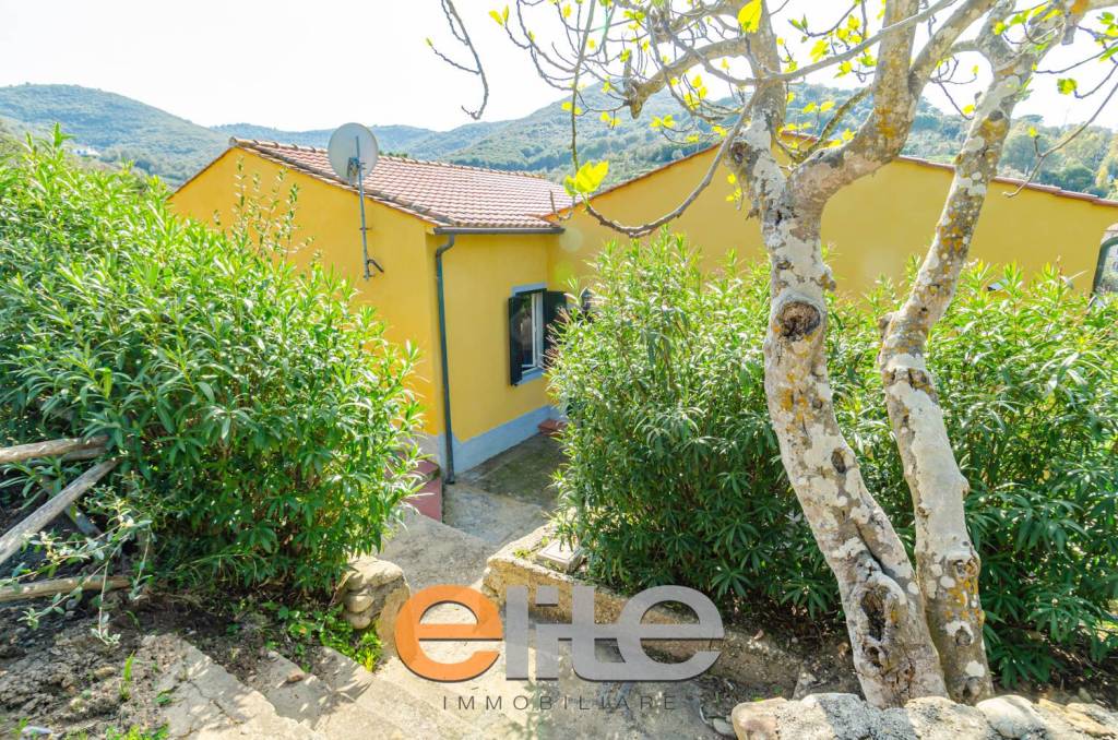 Villa in vendita a Portoferraio, 5 locali, prezzo € 425.000 | PortaleAgenzieImmobiliari.it