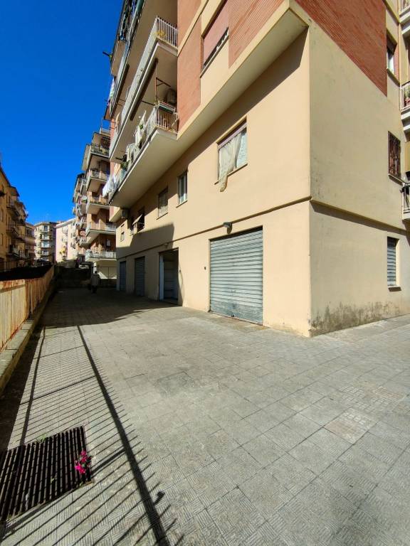 Magazzino in affitto a Ariccia, 9999 locali, prezzo € 650 | PortaleAgenzieImmobiliari.it