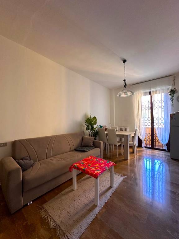 Appartamento in affitto a Milano, 3 locali, zona Chiesa Rossa, Cermenate, Ripamonti, Missaglia, Gratosoglio, prezzo € 1.400 | PortaleAgenzieImmobiliari.it