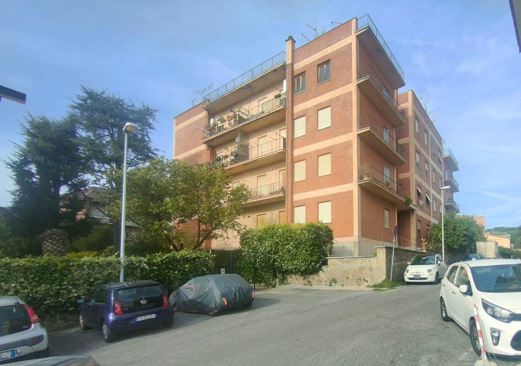 Appartamento in vendita a Grottaferrata, 3 locali, prezzo € 139.000 | PortaleAgenzieImmobiliari.it