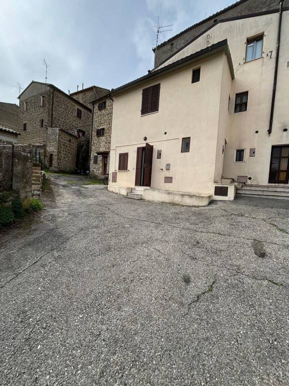 Appartamento in vendita a Sorano, 3 locali, prezzo € 18.000 | PortaleAgenzieImmobiliari.it
