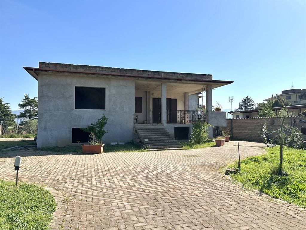 Villa in vendita a Zagarolo, 4 locali, prezzo € 179.000 | PortaleAgenzieImmobiliari.it