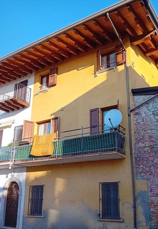 Appartamento in vendita a Manerba del Garda, 4 locali, prezzo € 219.000 | PortaleAgenzieImmobiliari.it