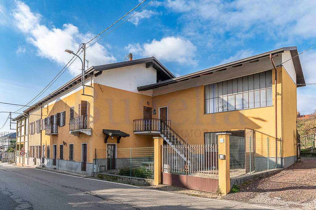 Villa in vendita a Cossato, 7 locali, prezzo € 62.000 | PortaleAgenzieImmobiliari.it