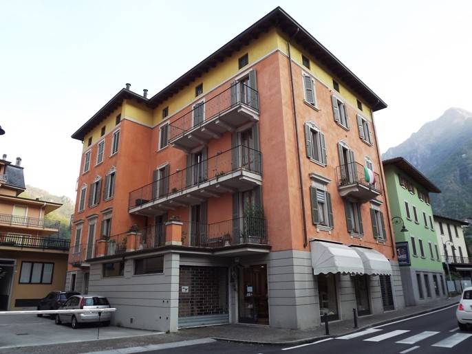 Appartamento in vendita a San Pellegrino Terme, 4 locali, prezzo € 199.000 | PortaleAgenzieImmobiliari.it