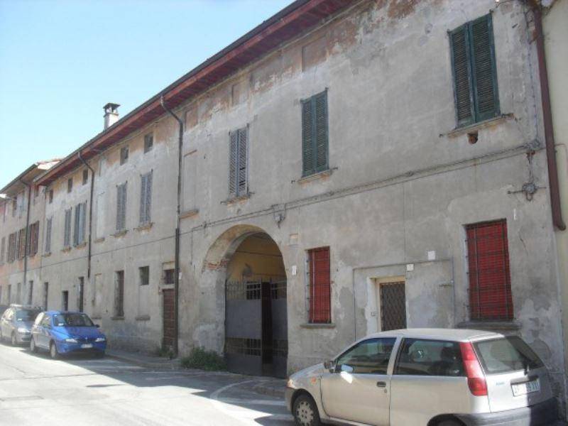 Palazzo / Stabile in vendita a Casalmorano, 6 locali, prezzo € 430.000 | CambioCasa.it