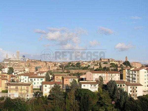 Appartamento in vendita a Siena, 3 locali, prezzo € 359.000 | PortaleAgenzieImmobiliari.it