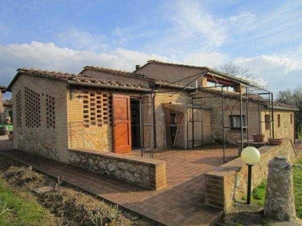 Rustico / Casale in vendita a Sovicille, 5 locali, prezzo € 690.000 | PortaleAgenzieImmobiliari.it