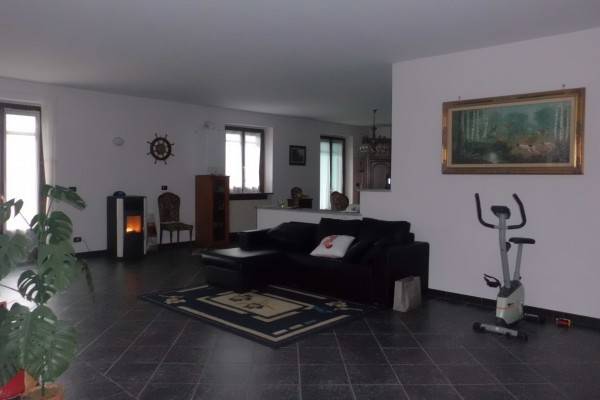 Appartamento in vendita a Cherasco, 4 locali, prezzo € 160.000 | PortaleAgenzieImmobiliari.it