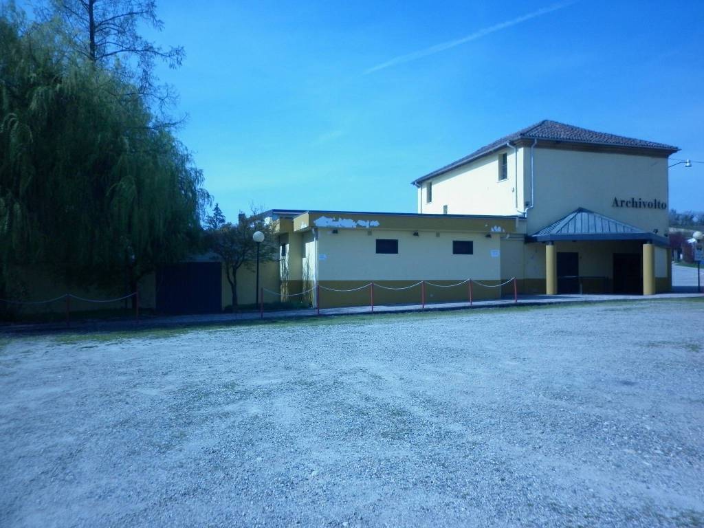 Palazzo / Stabile in vendita a Altavilla Monferrato, 6 locali, prezzo € 220.000 | PortaleAgenzieImmobiliari.it