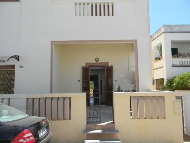 Appartamento in vendita a Castrignano del Capo, 7 locali, prezzo € 148.000 | PortaleAgenzieImmobiliari.it