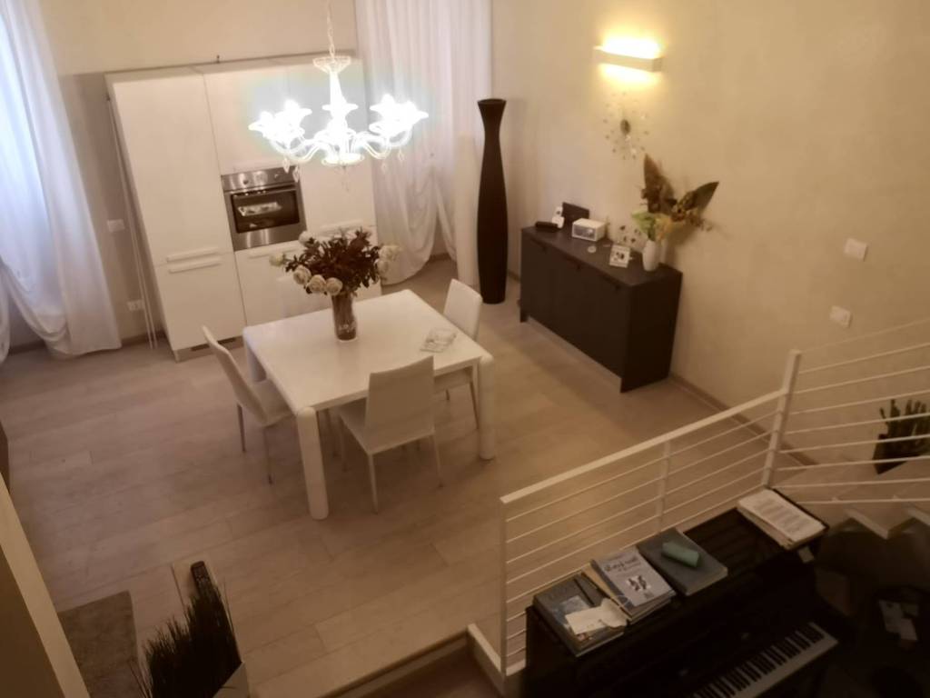 Appartamento in affitto a Verona, 3 locali, zona Zona: 2 . Veronetta, prezzo € 800 | CambioCasa.it