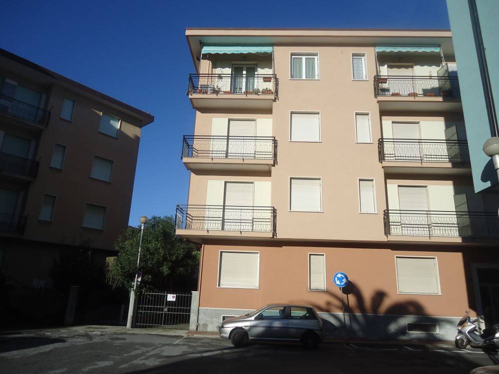 Appartamento in affitto a Spotorno, 4 locali, Trattative riservate | PortaleAgenzieImmobiliari.it