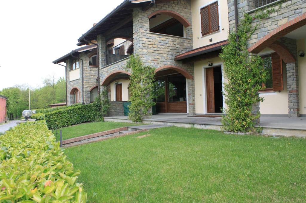 Appartamento in vendita a Capriata d'Orba, 6 locali, prezzo € 650.000 | PortaleAgenzieImmobiliari.it