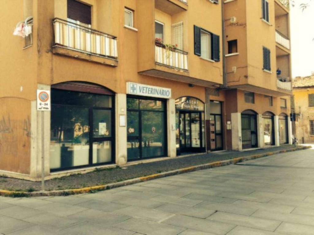 Negozio / Locale in vendita a Cassano d'Adda, 5 locali, prezzo € 189.000 | CambioCasa.it