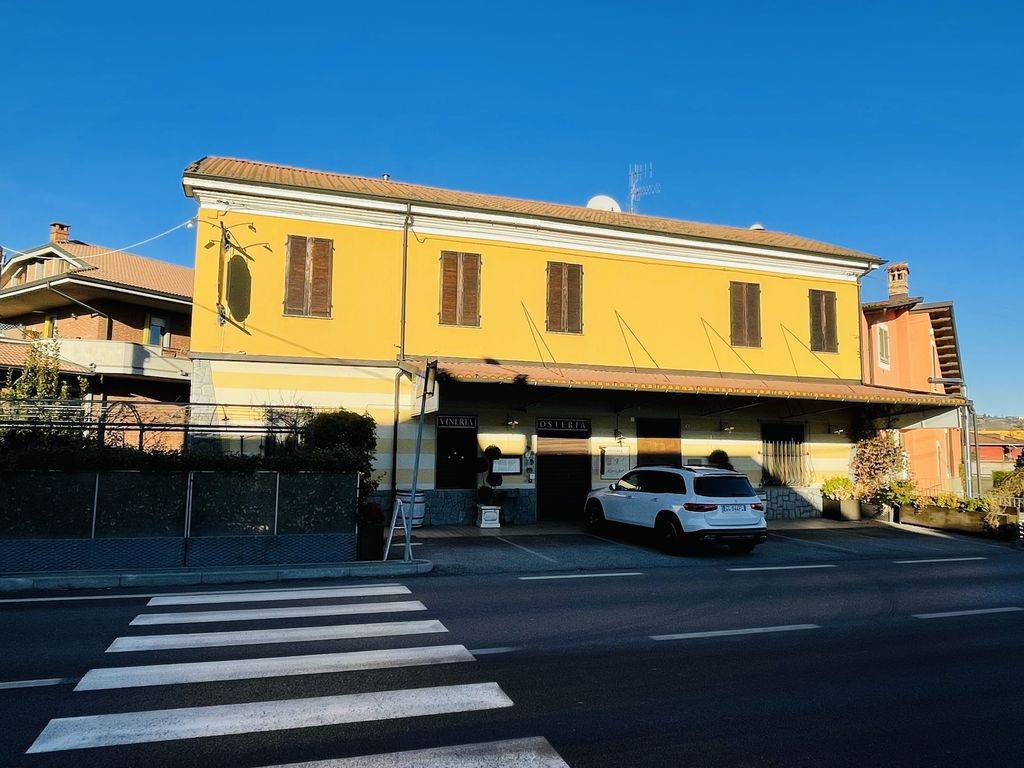 Palazzo / Stabile in vendita a Pocapaglia, 5 locali, prezzo € 178.000 | PortaleAgenzieImmobiliari.it