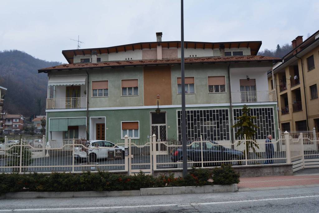 Villa in vendita a Venasca, 12 locali, prezzo € 298.000 | PortaleAgenzieImmobiliari.it