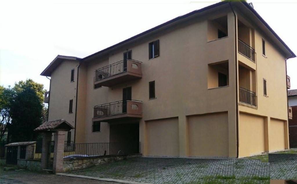 Appartamento in vendita a Passignano sul Trasimeno, 3 locali, prezzo € 99.000 | PortaleAgenzieImmobiliari.it