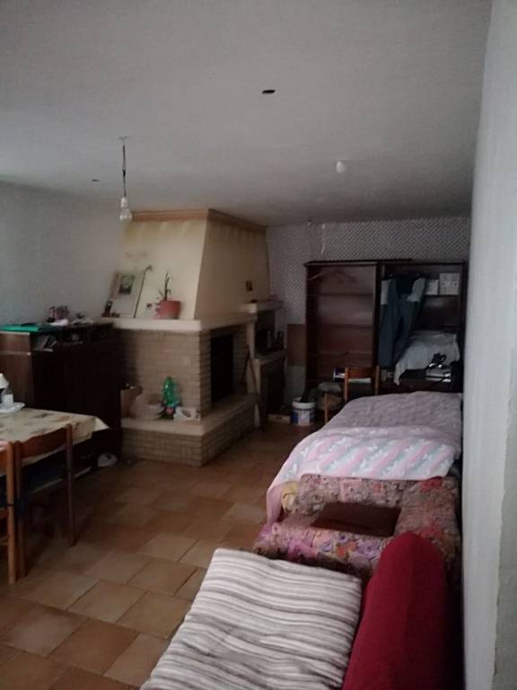 Appartamento in vendita a Roma, 3 locali, zona Zona: 35 . Setteville - Casalone - Acqua Vergine, prezzo € 69.000 | CambioCasa.it