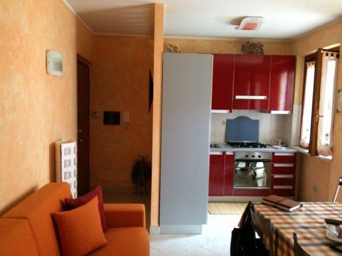 Appartamento in vendita a Ameglia, 2 locali, prezzo € 130.000 | PortaleAgenzieImmobiliari.it