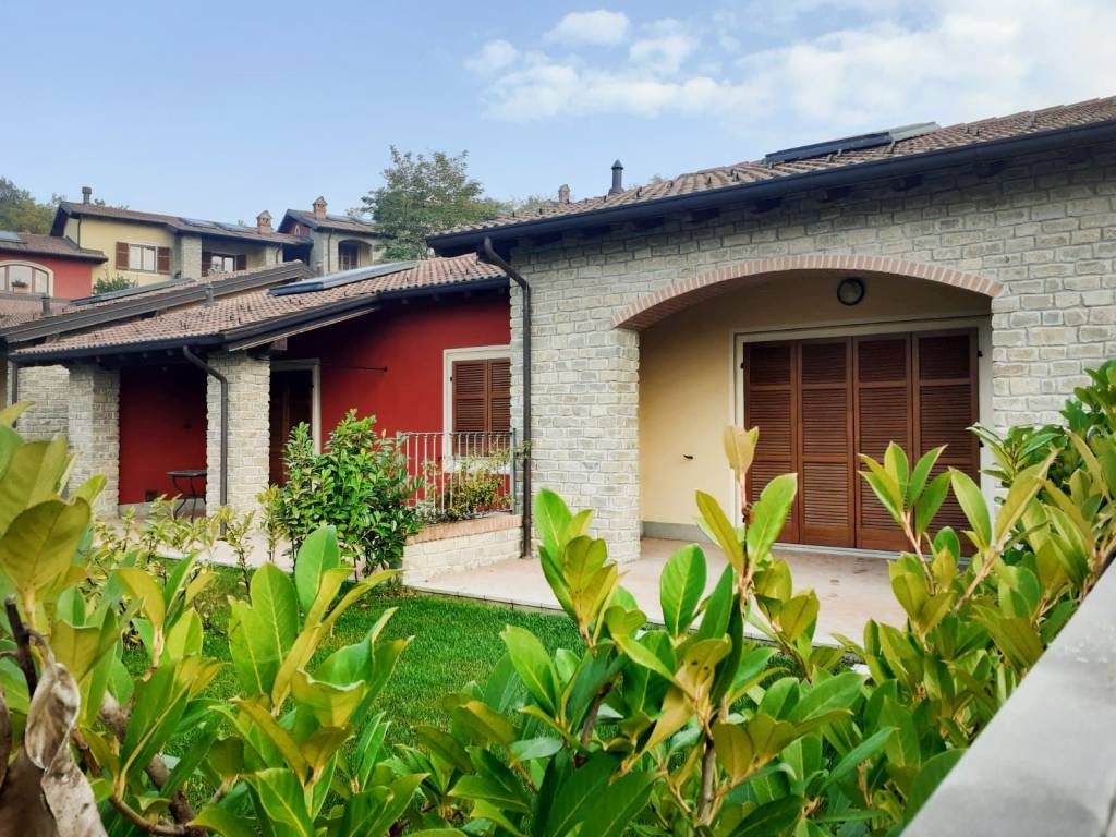 Appartamento in vendita a Capriata d'Orba, 3 locali, prezzo € 220.000 | CambioCasa.it