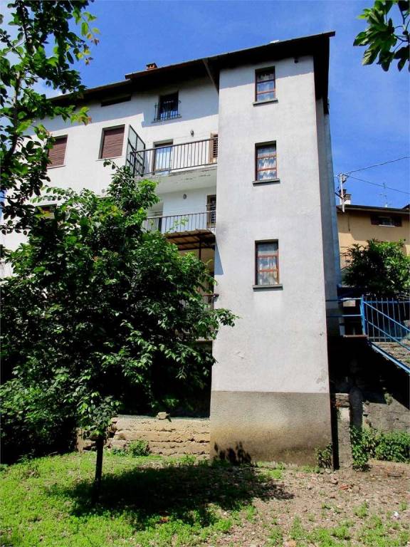 Soluzione Indipendente in vendita a Sant'Omobono Terme, 6 locali, prezzo € 50.000 | PortaleAgenzieImmobiliari.it