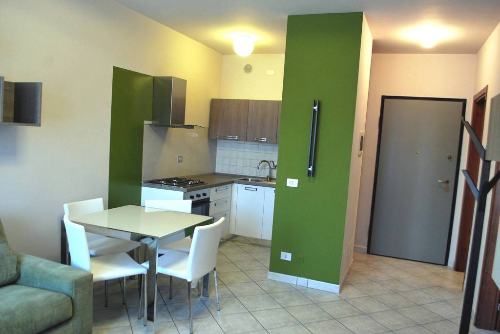 Appartamento in affitto a Alba, 2 locali, prezzo € 490 | CambioCasa.it