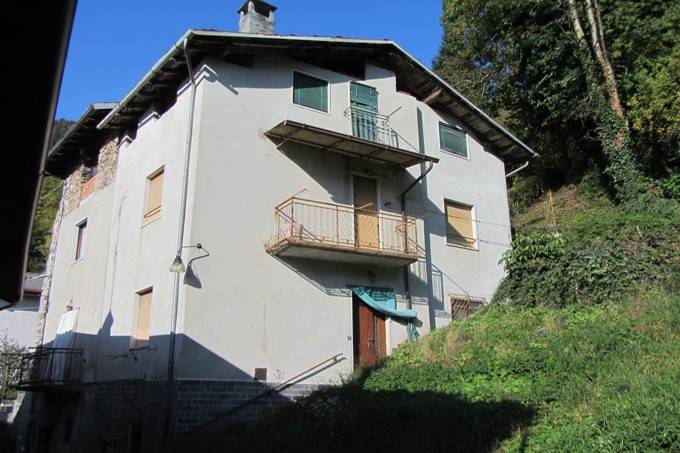 Rustico / Casale in vendita a Moio de' Calvi, 8 locali, prezzo € 55.000 | PortaleAgenzieImmobiliari.it