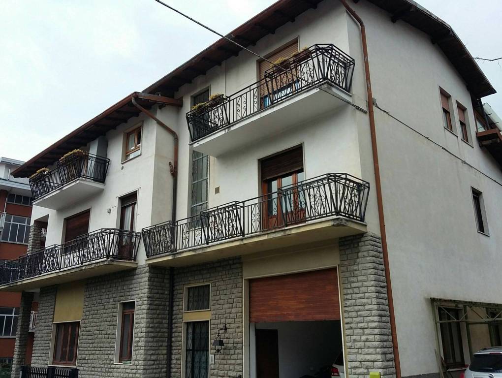 Appartamento in vendita a Leffe, 3 locali, prezzo € 59.000 | PortaleAgenzieImmobiliari.it