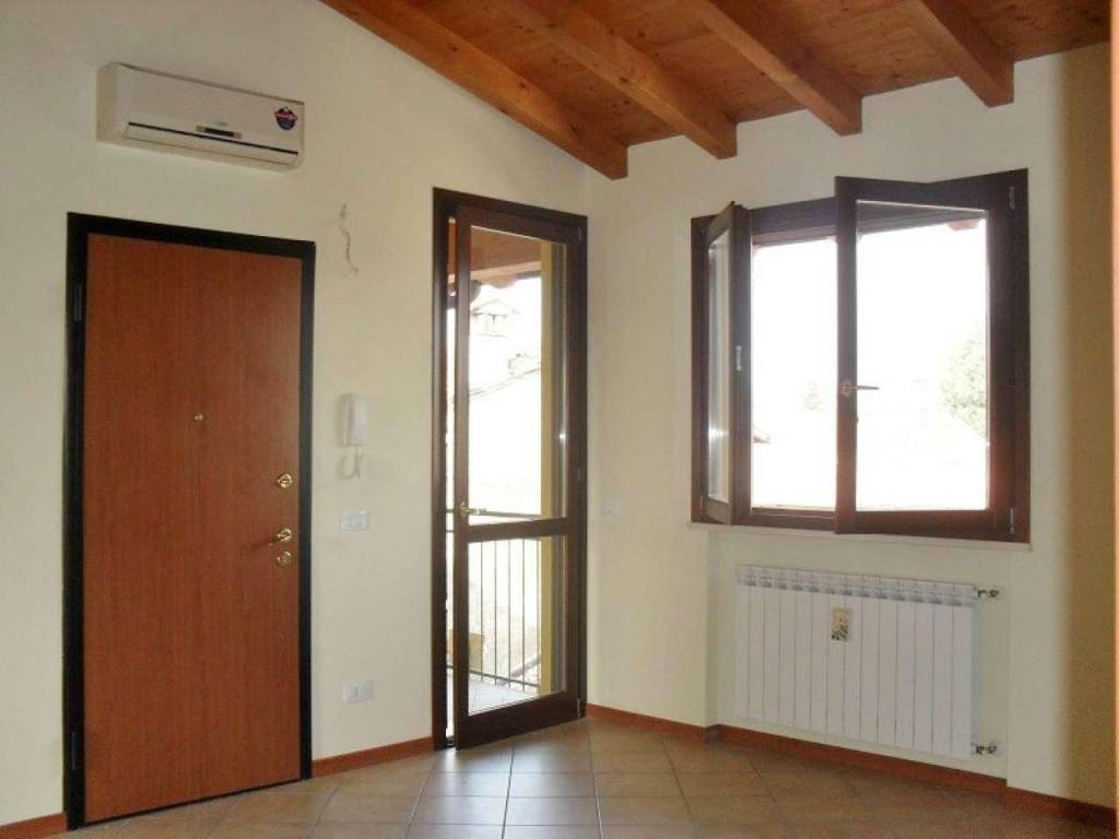 Appartamento in vendita a Soresina, 3 locali, prezzo € 99.000 | CambioCasa.it