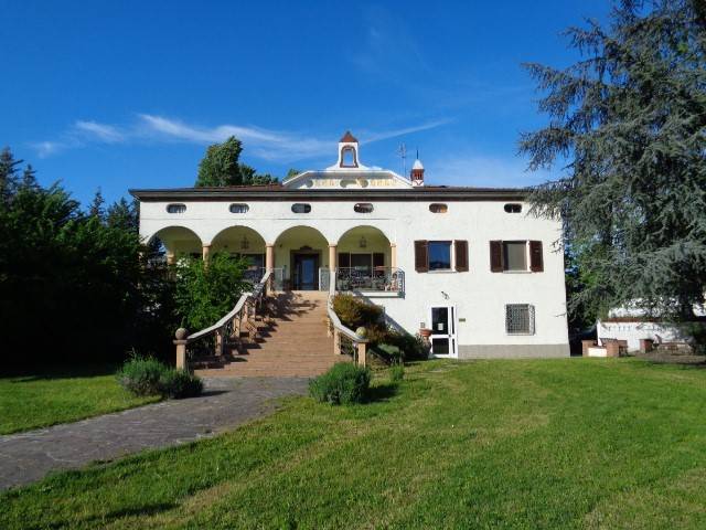 Villa in vendita a Castelverde, 10 locali, Trattative riservate | PortaleAgenzieImmobiliari.it