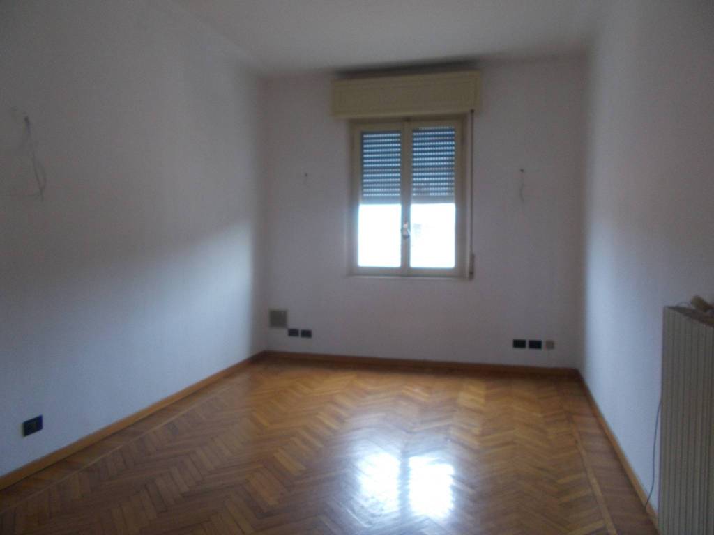 Appartamento in vendita a Salsomaggiore Terme, 4 locali, prezzo € 70.000 | PortaleAgenzieImmobiliari.it