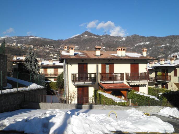 Appartamento in vendita a Sant'Omobono Terme, 3 locali, prezzo € 45.000 | PortaleAgenzieImmobiliari.it