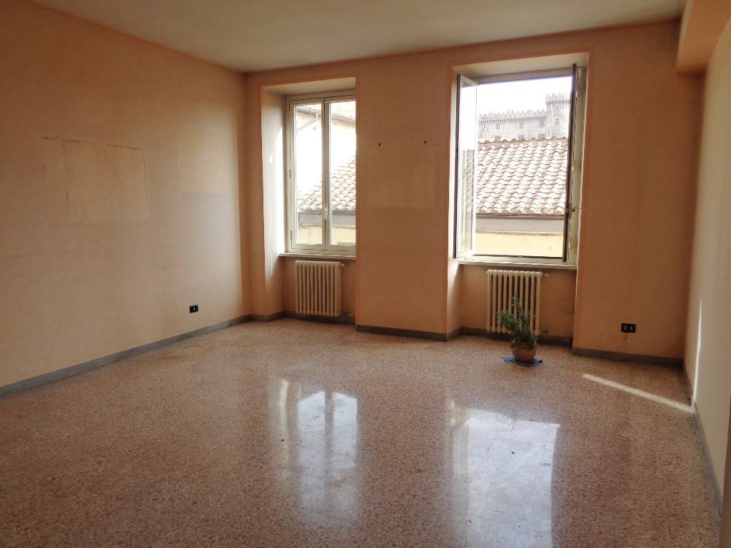Appartamento in vendita a Bracciano, 4 locali, prezzo € 195.000 | CambioCasa.it