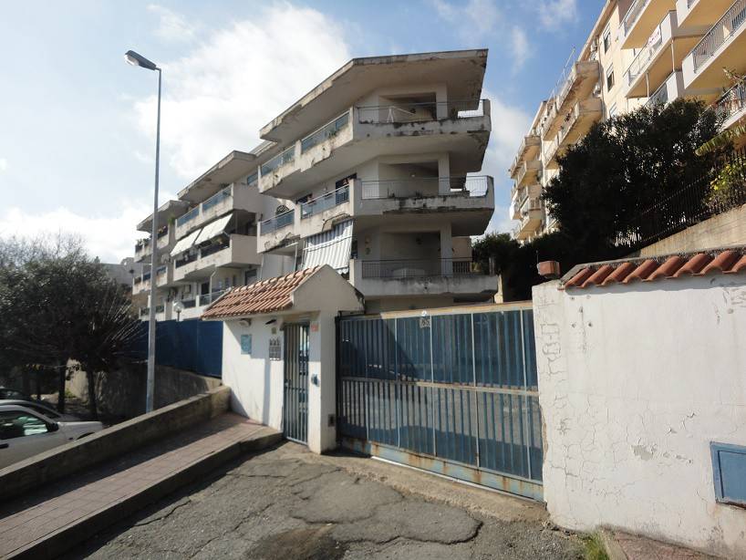 Appartamento in vendita a Messina, 4 locali, prezzo € 130.000 | PortaleAgenzieImmobiliari.it