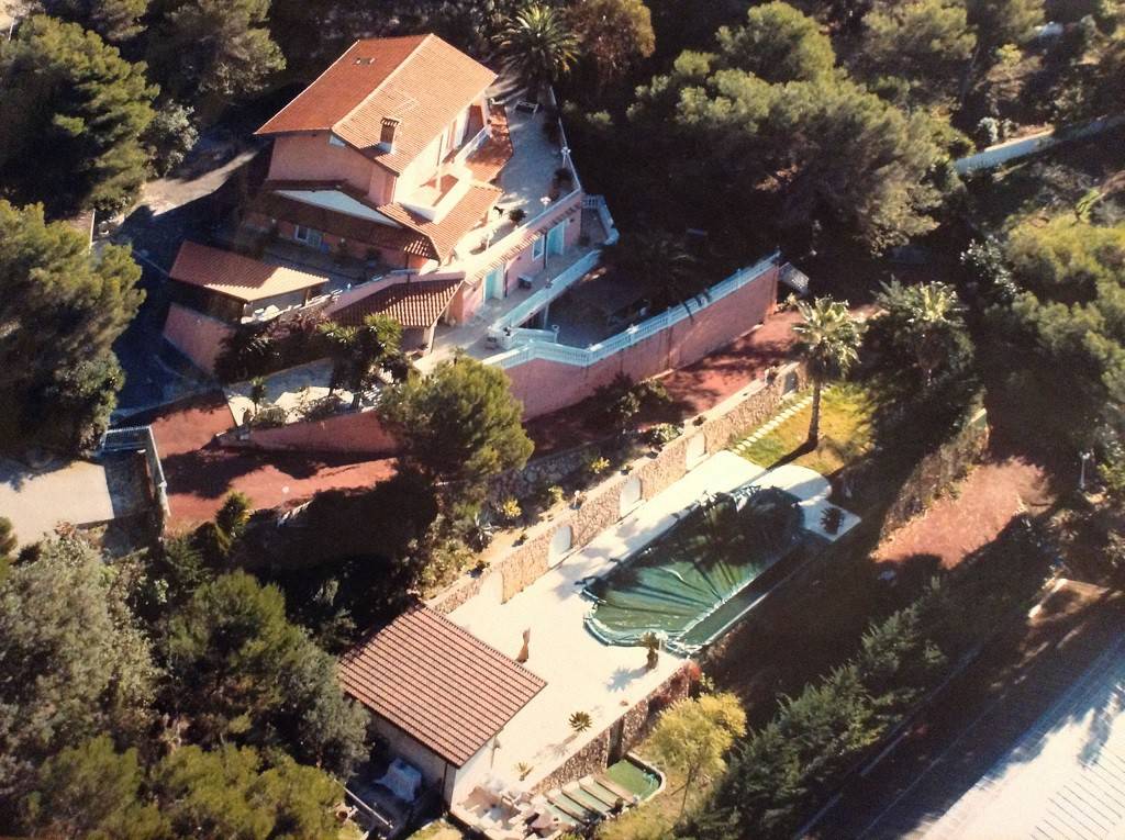 Villa in vendita a Camporosso, 10 locali, prezzo € 1.250.000 | PortaleAgenzieImmobiliari.it