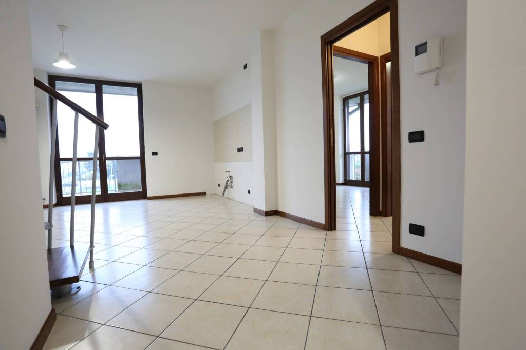 Appartamento in vendita a Massalengo, 4 locali, prezzo € 115.000 | PortaleAgenzieImmobiliari.it